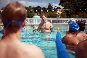 Olympic gold medal swimmer Jason Lezak gives a clinic to young swimmers Saturday at Vicksburg City Pool as a part of Mississippi Swimming's state convention being held in Vicksburg. (Justin Sellers/The Vicksburg Post)