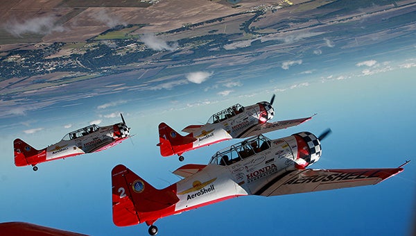 War birds' fill the skies over VTR: Best little air show starts at noon -  The Vicksburg Post