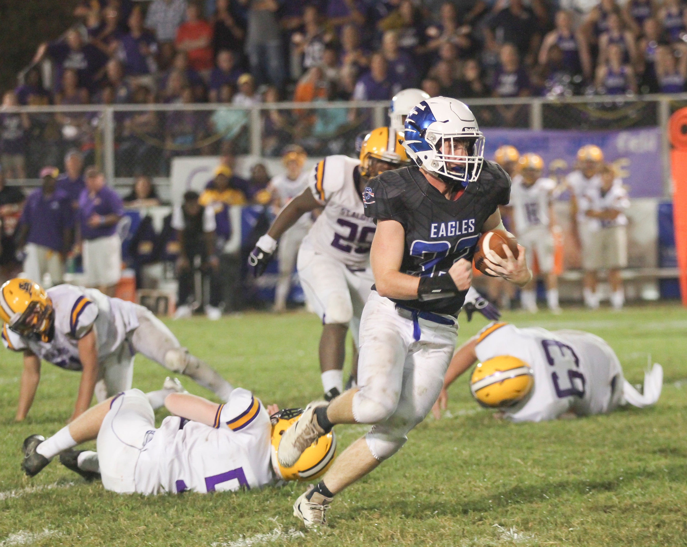 Christian Collegiate uses big plays, speed to beat Porter's Chapel - The  Vicksburg Post