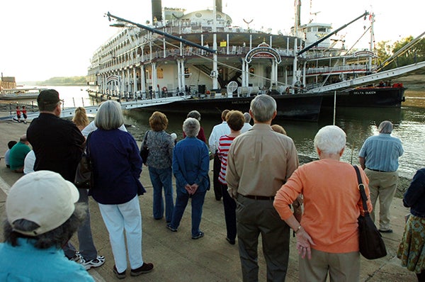 riverboat cruise vicksburg