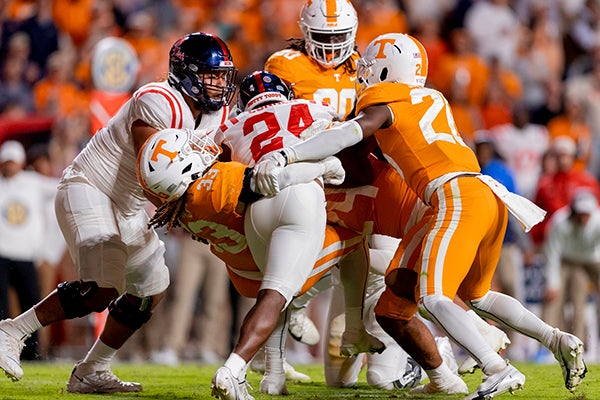 Jeremy Banks - Football - University of Tennessee Athletics