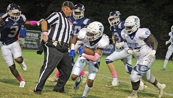 Christian Collegiate uses big plays, speed to beat Porter's Chapel - The  Vicksburg Post