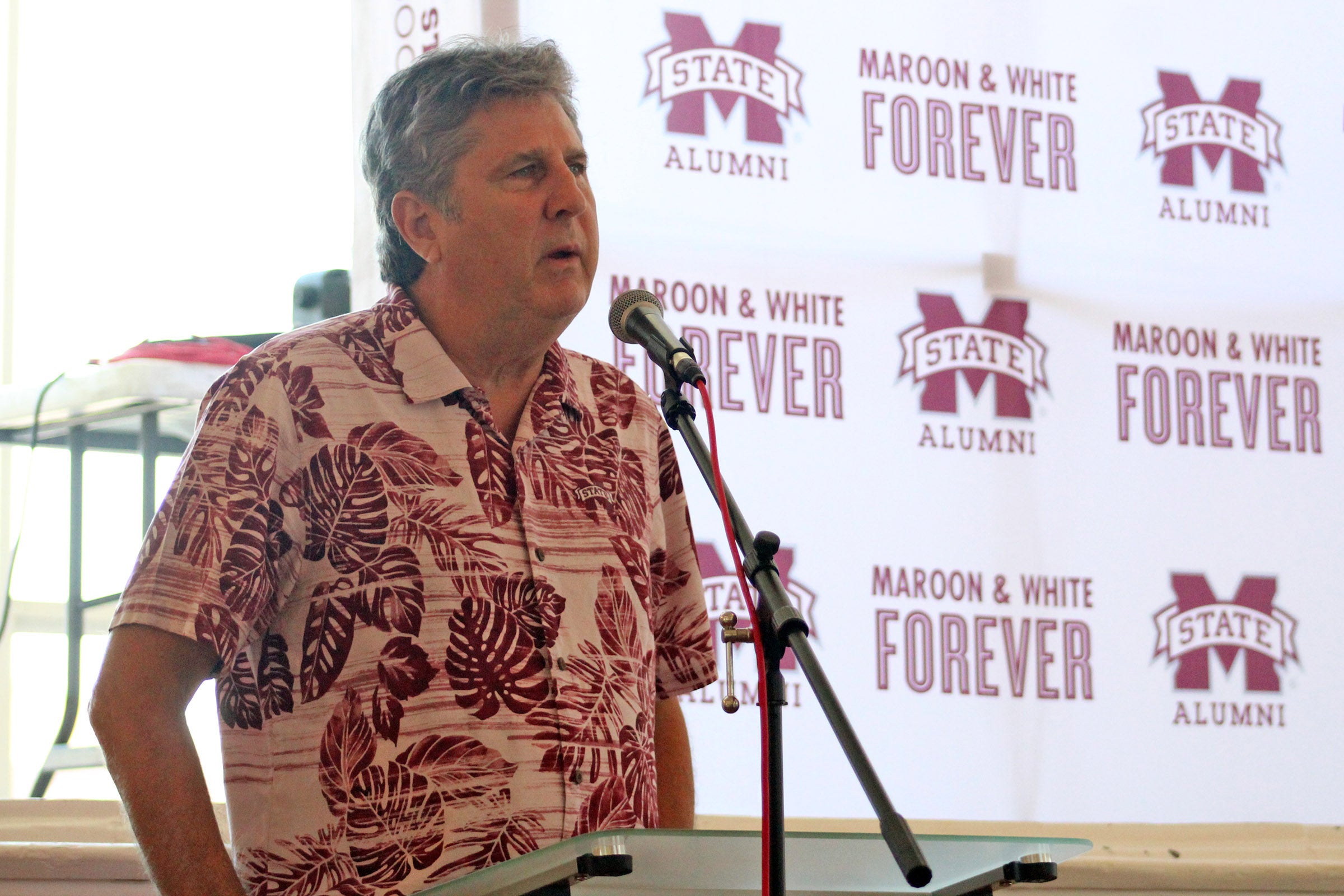 Mike Leach: Mississippi State head football coach has died at 61 from heart  condition complications