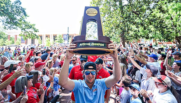 National Champs:LSU wins their seventh CWS - Vicksburg Daily News