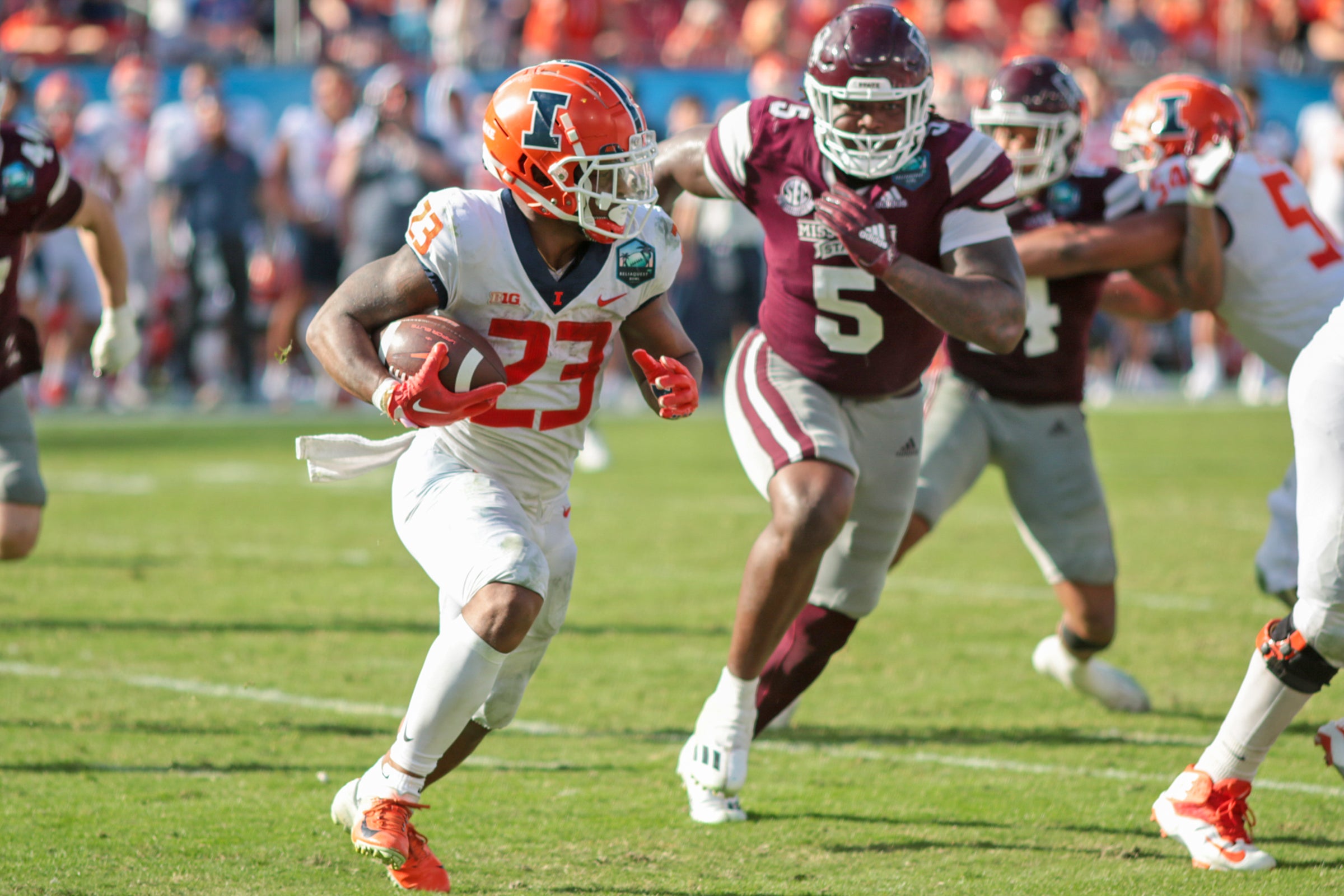 FB: Reliaquest Bowl vs. Mississippi St. - Image 7: Fighting Illini football  vs. No. 22 Mississippi State at the Reliaquest Bowl, Jan. 2, 2023 at  Raymond James Stadium in Tampa, Fla. - University of Illinois