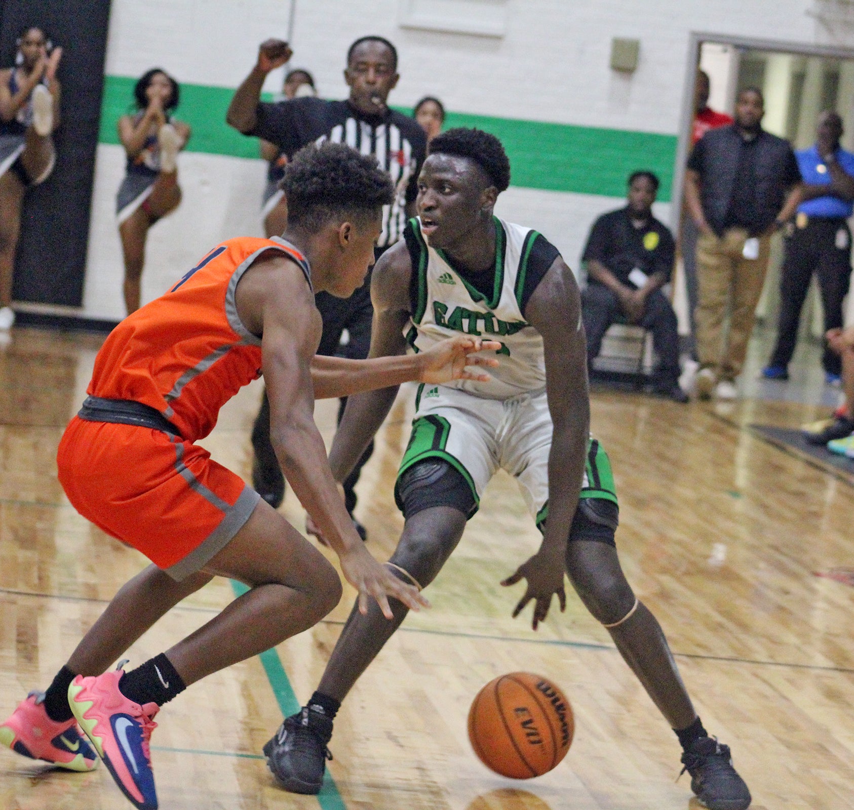 Gators beat Callaway to keep playoff hopes alive - The Vicksburg