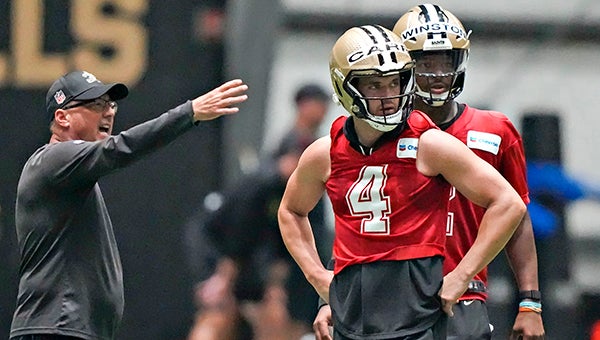 Carr excited to have a fresh start with Saints - The Vicksburg Post