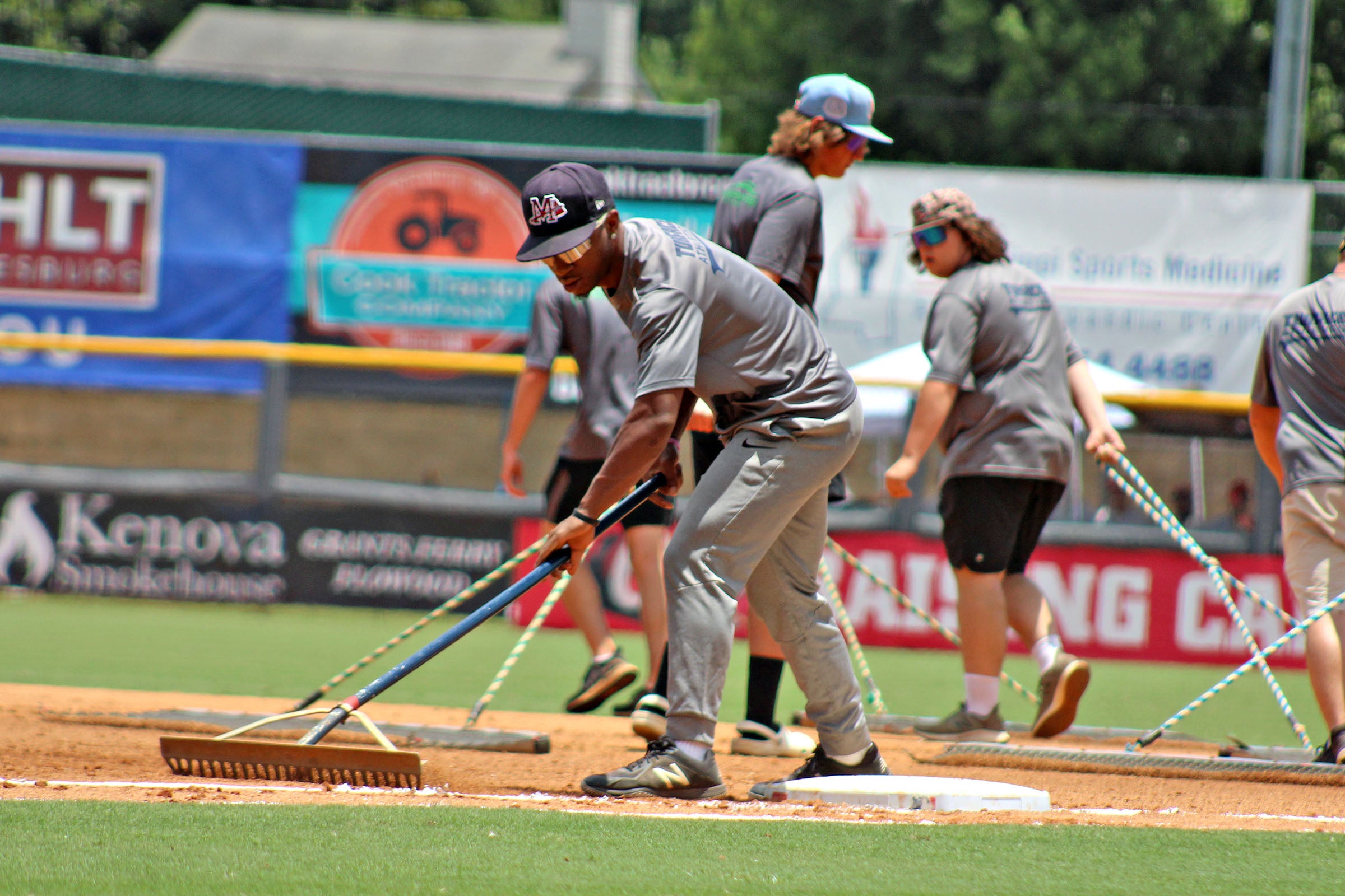 Dean's inside-the-park home run, strong pitching carry M-Braves to