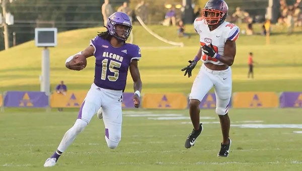 Mississippi football roundup: Alcorn, JSU roll to big wins; Delta State takes first loss – The Vicksburg Post